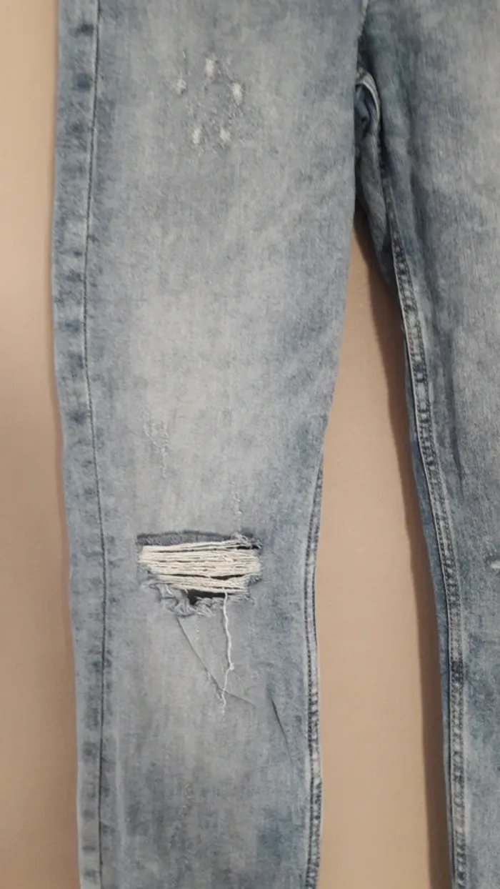 Jeans skinny troué high waist H&M 25/30 - photo numéro 3