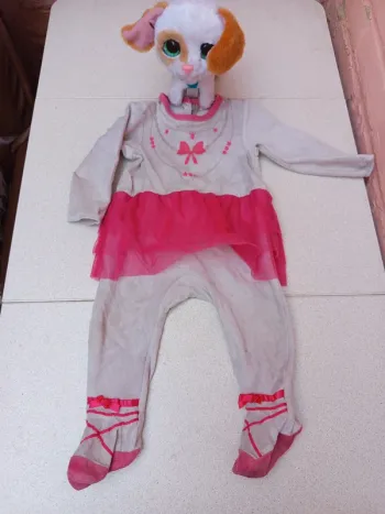 Pyjama 1piece princesse taille 18mois/81cm