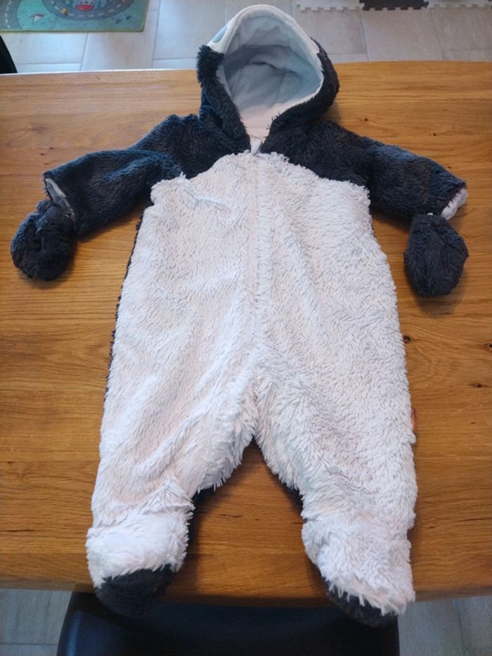 Combinaison taille 9 mois