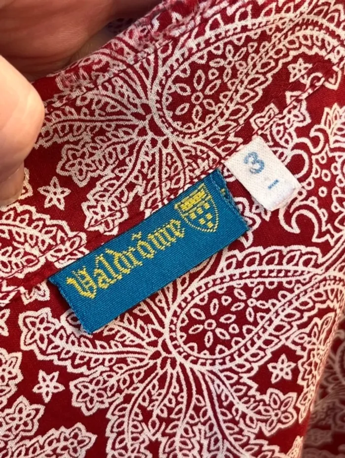 Chemise vintage à motifs fleuris rouge et blanc - photo numéro 10