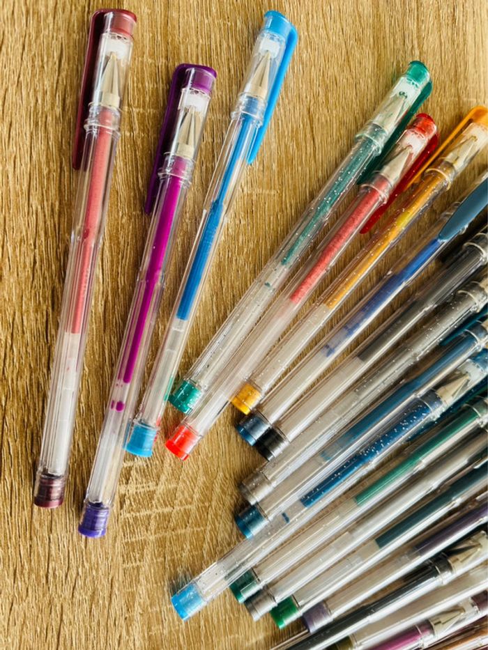 Lot stylo gel et paillettes - photo numéro 3