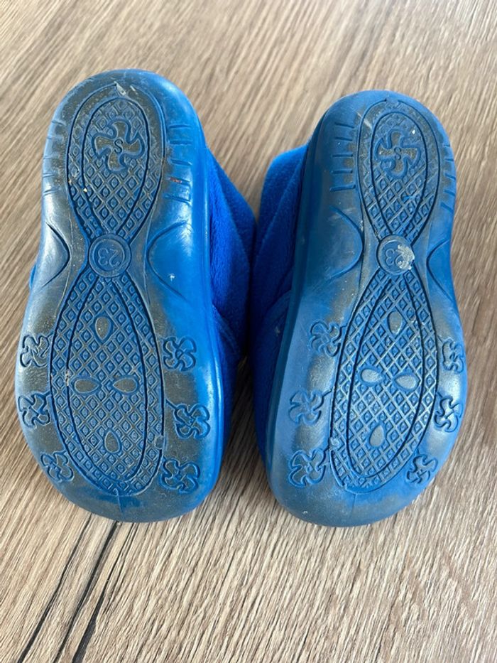 Chaussons 23 - photo numéro 3