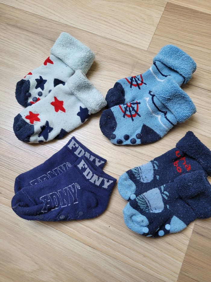 Chaussettes anti dérapantes 21 23 - photo numéro 2