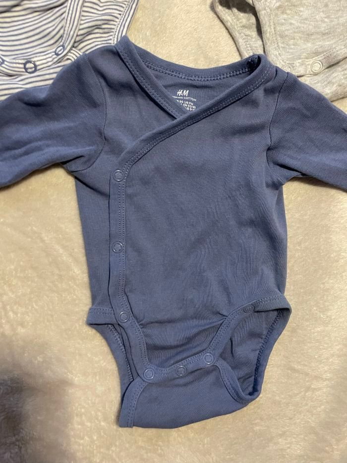 Lot de 3 bodies - photo numéro 2