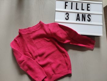 Pull en maille rouge