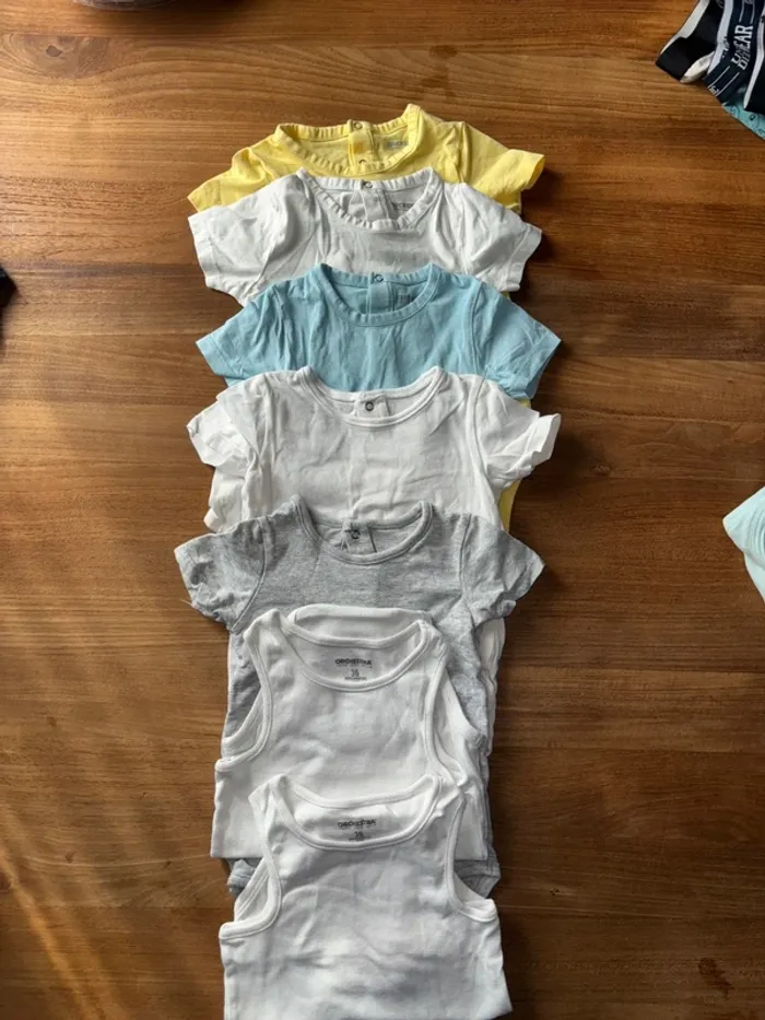 Lot de 5 bodies MC et 2 sans manche orchestra 36 mois