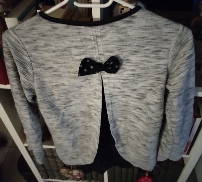 Très beau pull "Minnie" fabriqué en Italie porté une fois - photo numéro 9