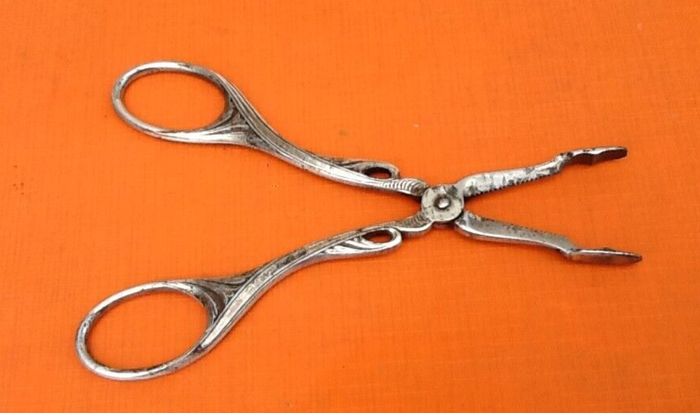 Ancienne paire de ciseaux à casser le sucre - photo numéro 4