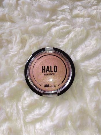 AOA Studio Halo Highlighter