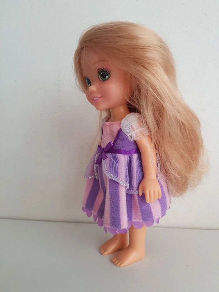 Mini Poupée Raiponce Disney - photo numéro 3