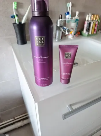 Mousse of yozacura+ gommage