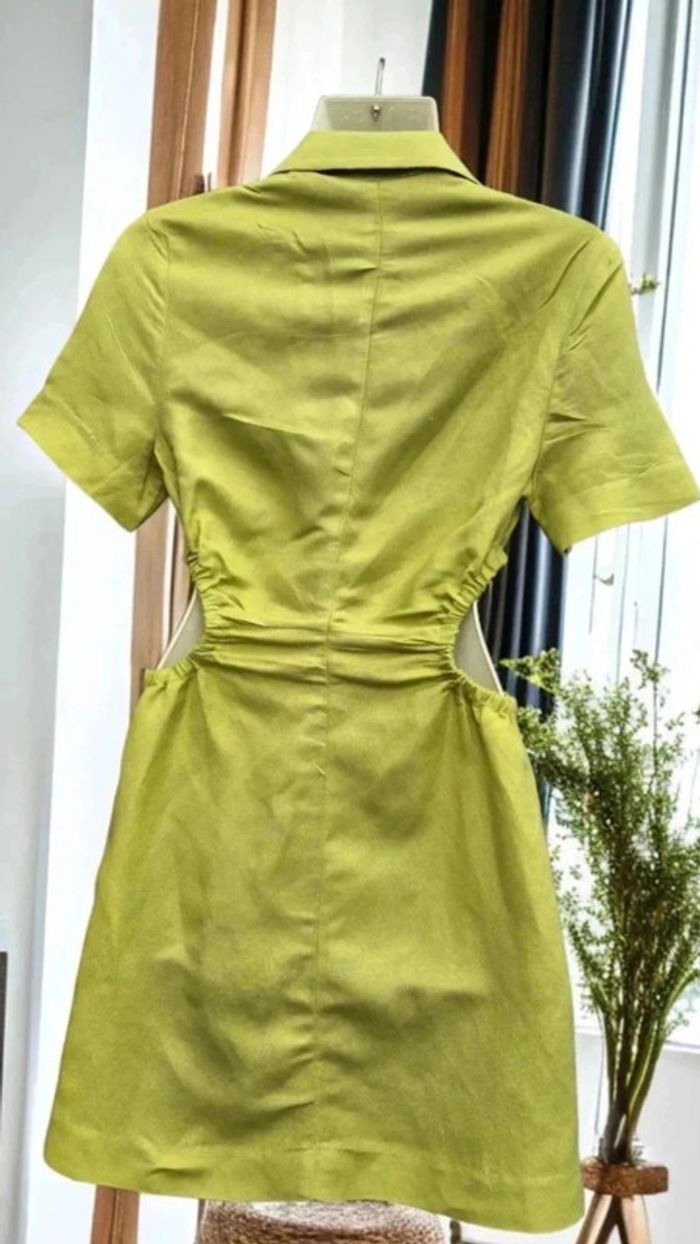 Robe verte bershka 🌹XS🌹 - photo numéro 2