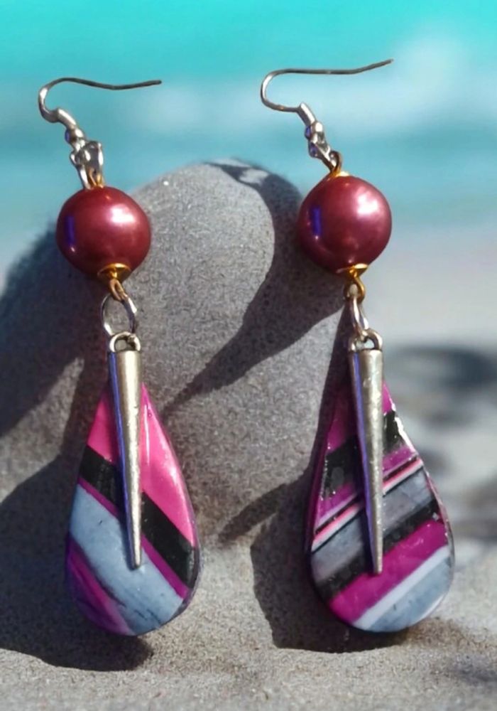 Boucles d'oreilles pendante rose et gris - photo numéro 4
