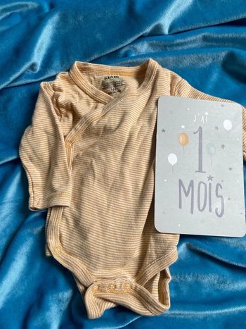 Body croisé 1 mois