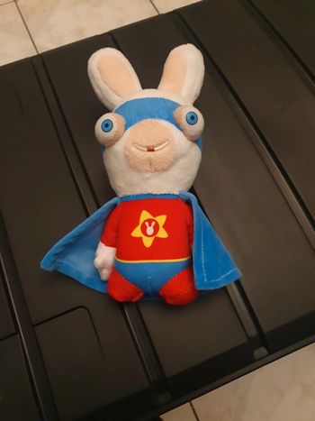 Peluches lapins cretins