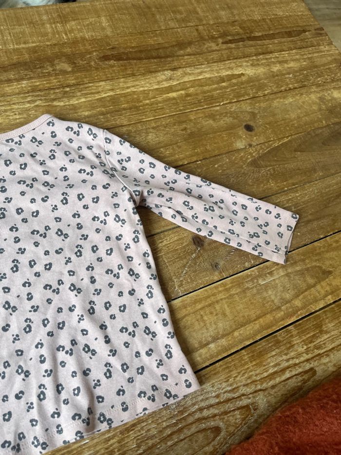 Tshirt 2 ans - photo numéro 8