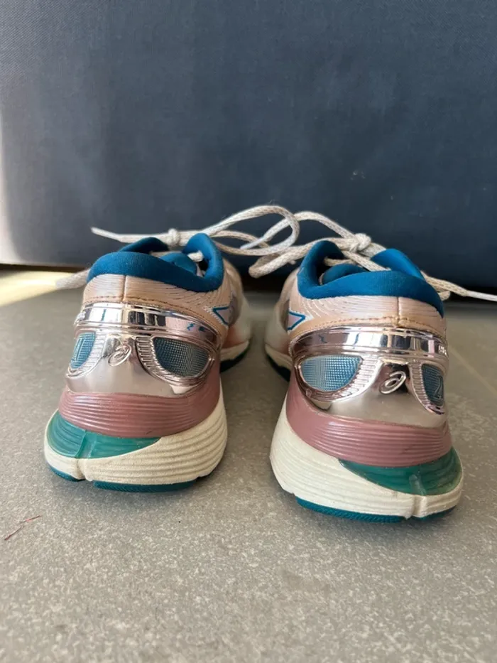 Baskets de sport Asics femme - photo numéro 5