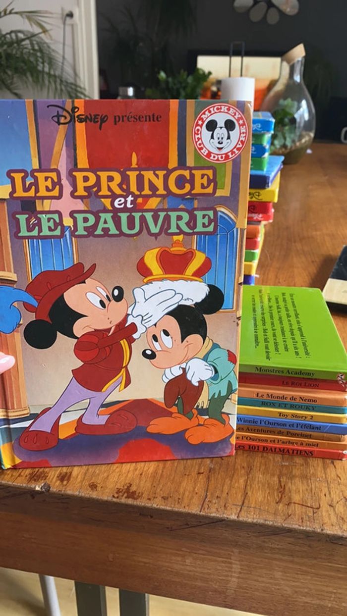 Lot de livres Walt Disney