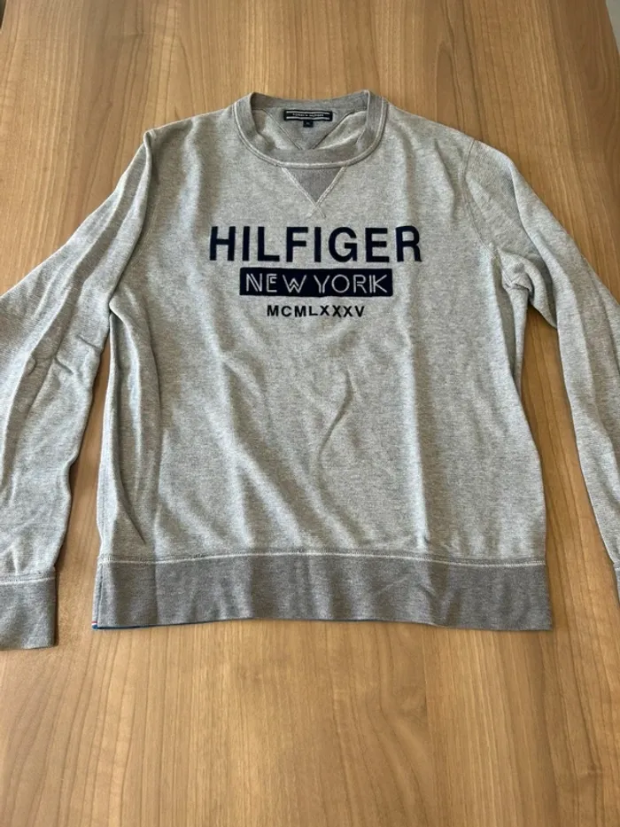 Pull tommy hilfiger taille M