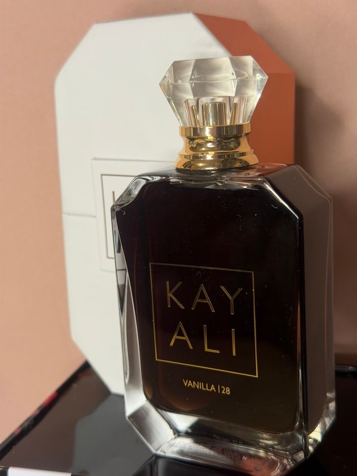 KAYALI vanilla 28 - photo numéro 2