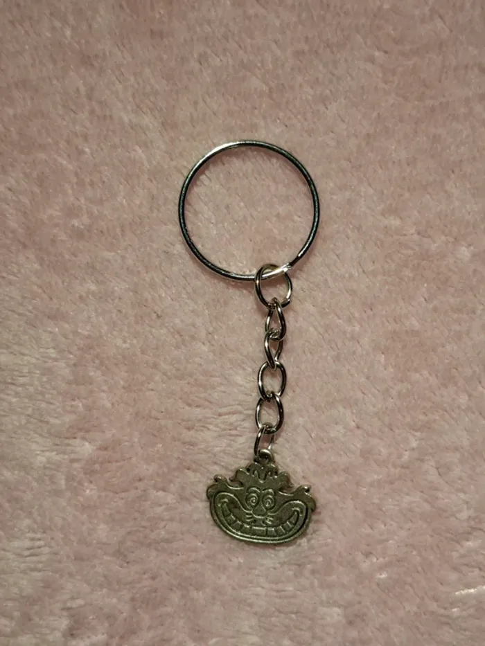 🎩 Porte-clés Disney - Chat du Cheshire 🎩