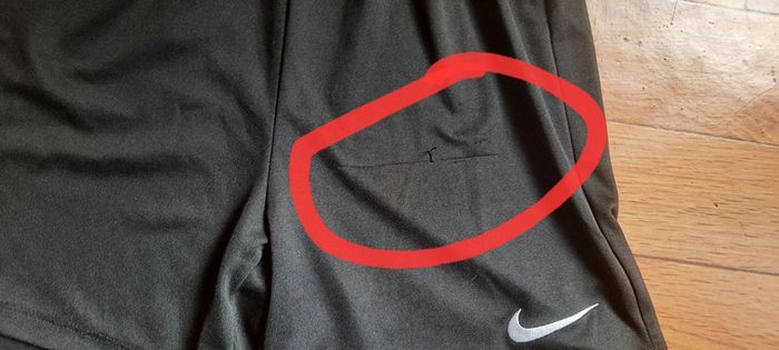Short Nike noir 10/12 ans - photo numéro 2