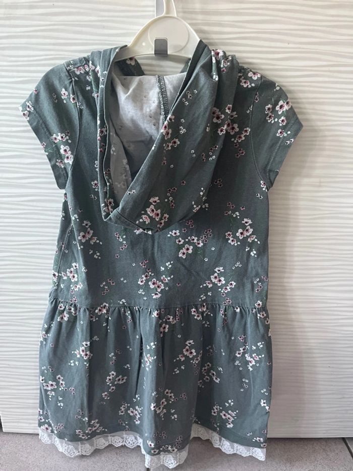 Robe à capuche Santa Monica taille 3 - 4 ans - photo numéro 3