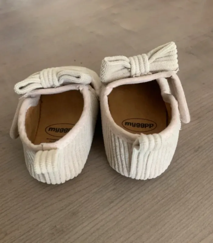Chaussons bébé fille Mygbpp – crème à nœuds, antidérapants (taille 6-12 mois) - photo numéro 4