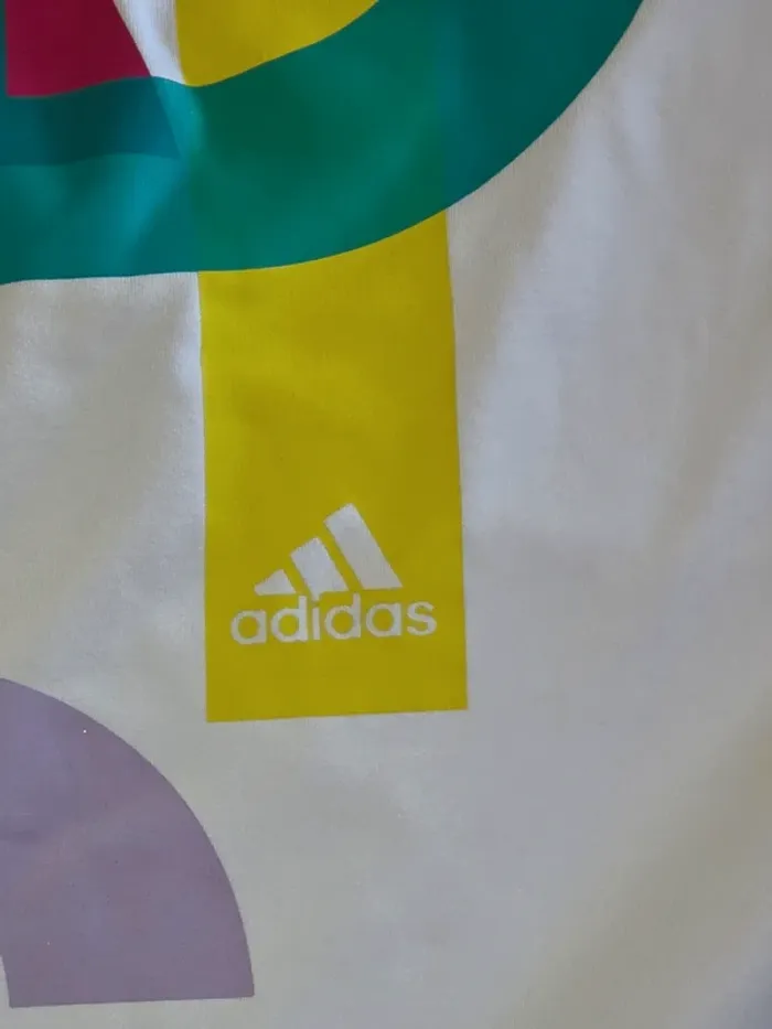 Ensemble coloré tee-shirt manches courtes et cycliste - photo numéro 4