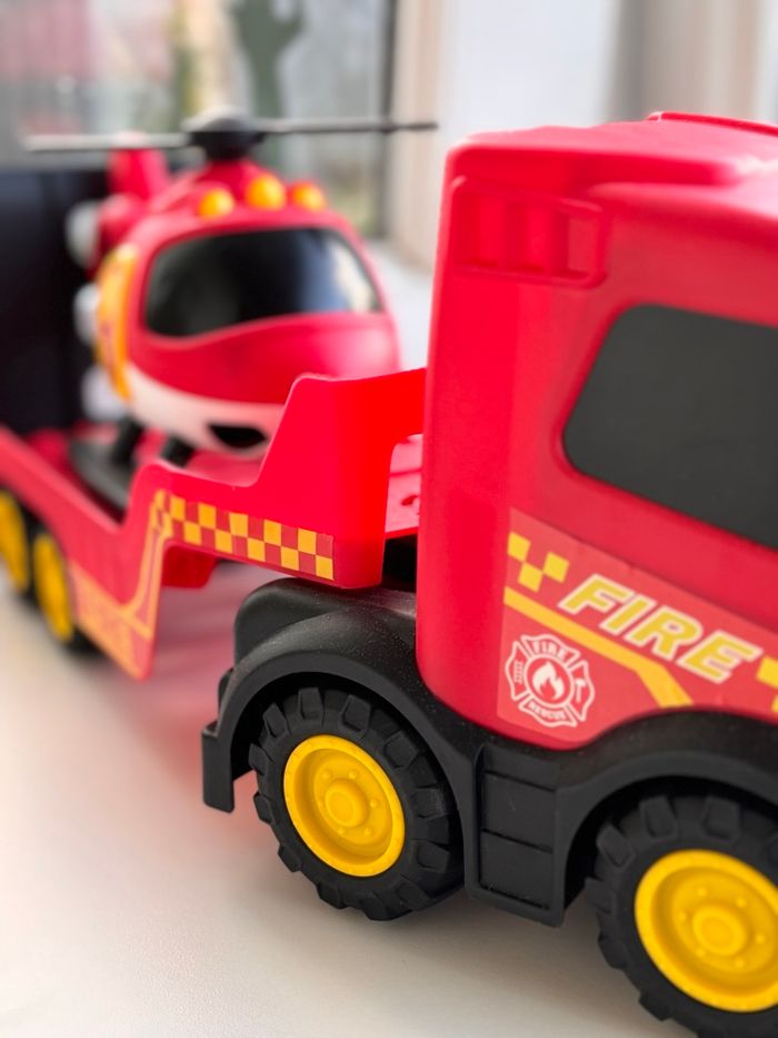 Camion dépanneuse et hélicoptère - jeu enfant - photo numéro 5