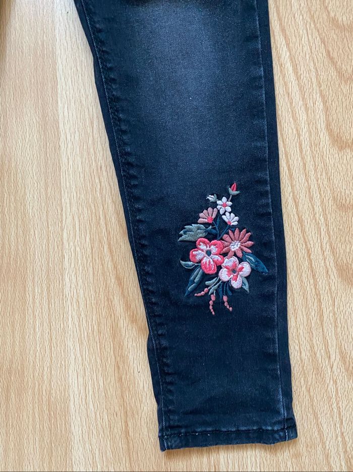 Pantalon 8 ans - photo numéro 2