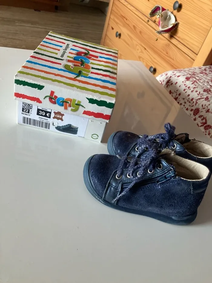 Chaussures à fermeture éclair, taille 22 - photo numéro 2