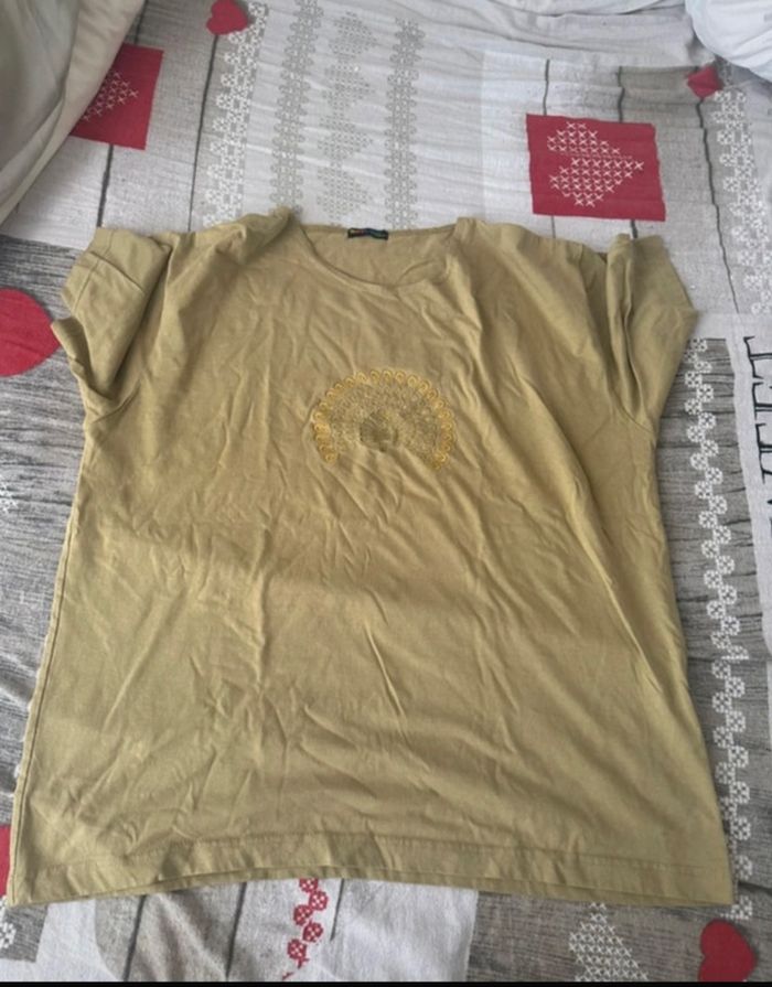 Teeshirt femme taille 50/52💐