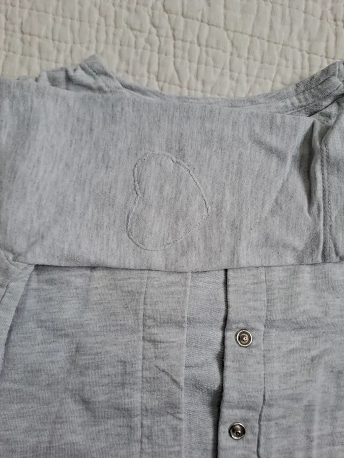 Lot 2 gilets 12 mois - photo numéro 5