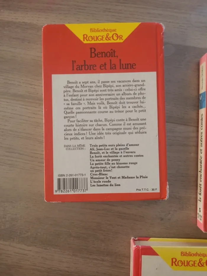 Lot 3 livres 📚 bibliothèque rouge et or - photo numéro 2