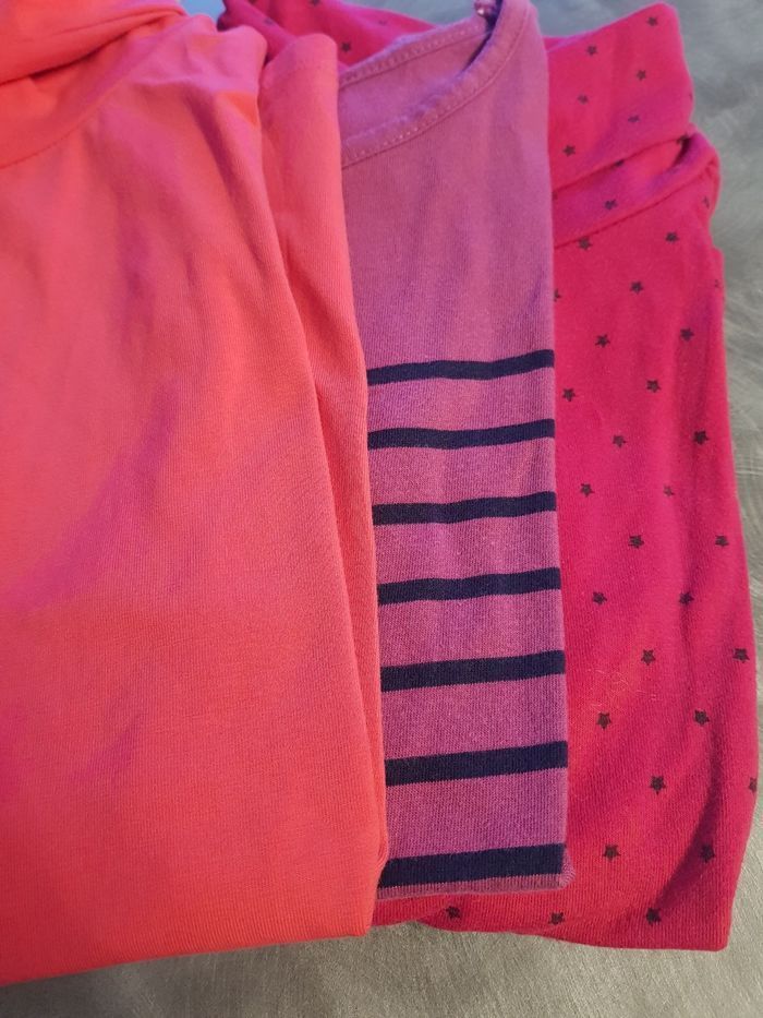 Lot 8ans de 3 tee-shirts manches longues. - photo numéro 2