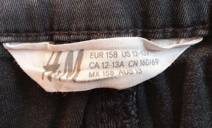 Short en jean H&M 13 ans - photo numéro 4