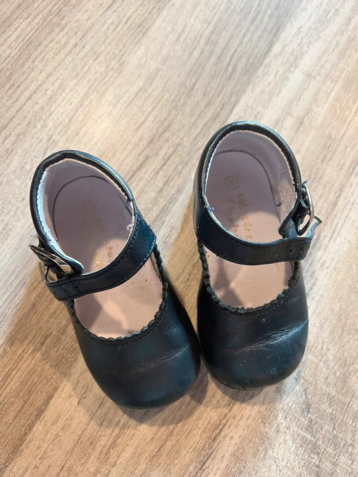 Chaussure bébé - photo numéro 2