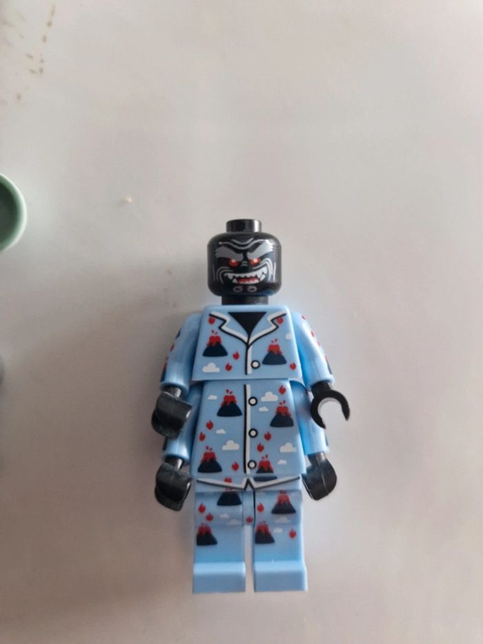 Figurine lego Ninjago 71019 lord garmadon - photo numéro 3