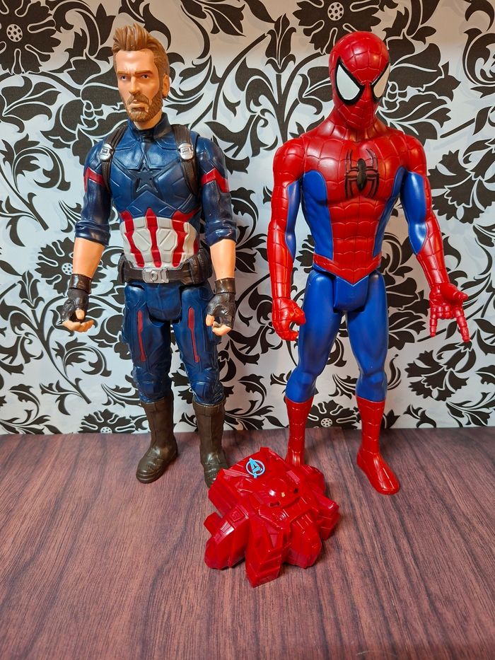 Lot de 2 figurines avengers titan hero series avec 1 boîtier captain america et spiderman 29 cm environ