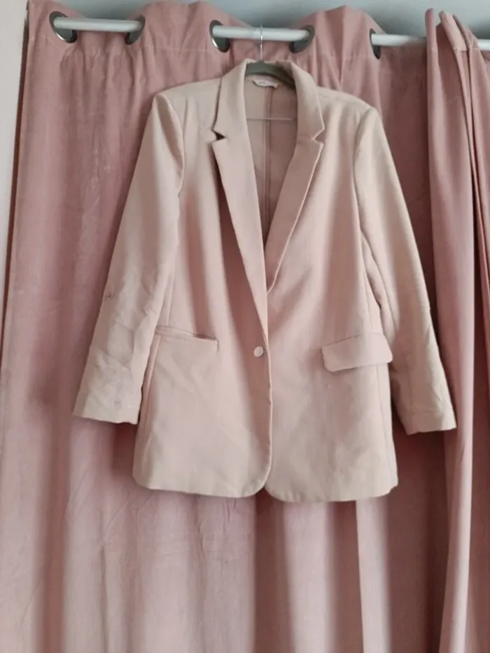 Ensemble tailleur femme neuf - photo numéro 3