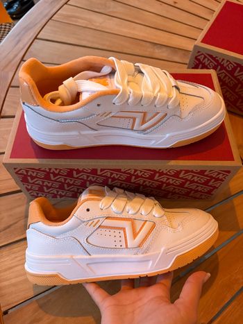 Vans Upland Vintage - Taille 37 - Neuves avec étiquette