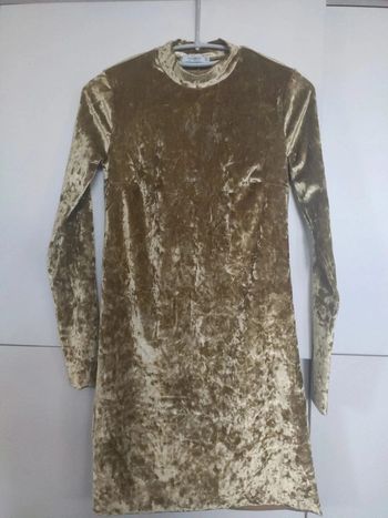 Pull & Bear Robe velours dorée S