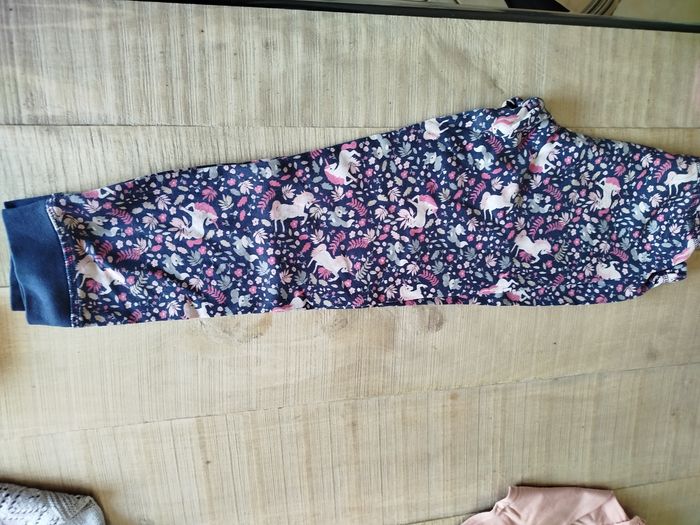 Lot vêtements fille 8 ans - photo numéro 5