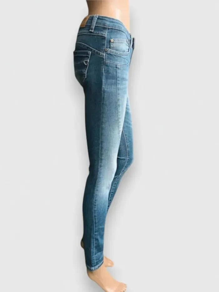 Jean PLEASE made italy ,coupe skinny ,taille basse ,texture sretch - photo numéro 4