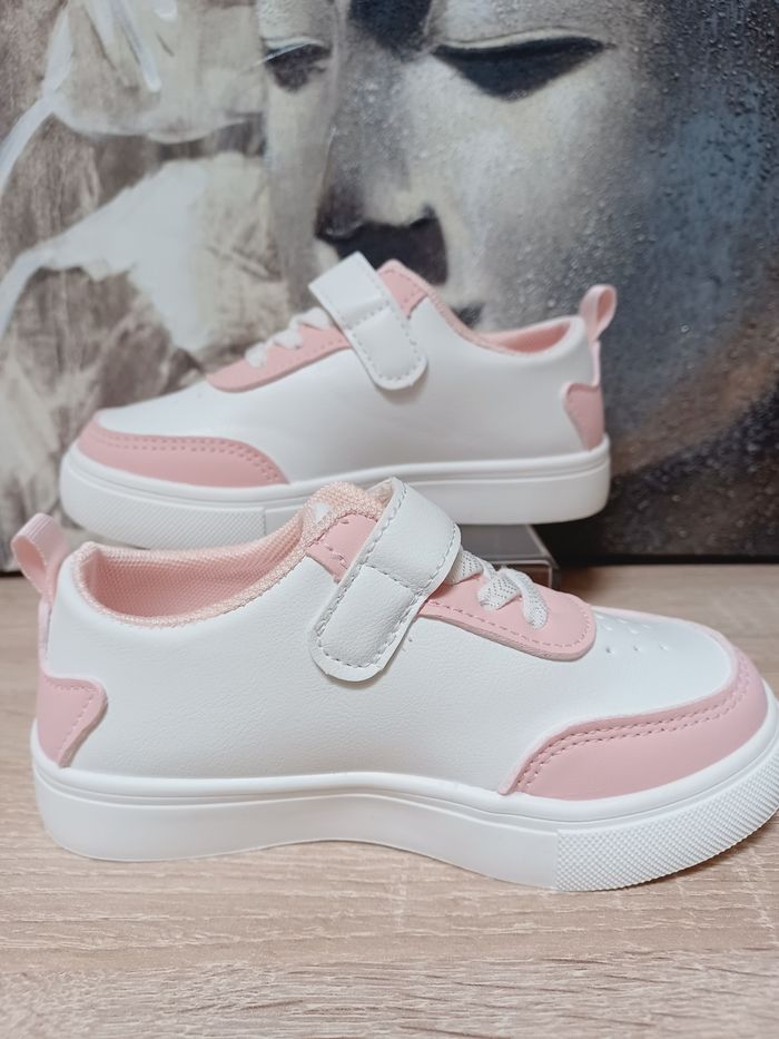 Chaussures fille T 25 - photo numéro 2