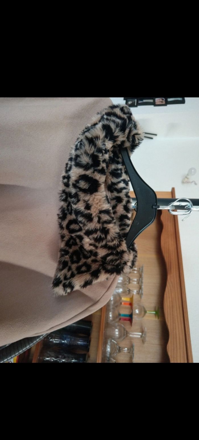 Très beau poncho en excellent état - photo numéro 2