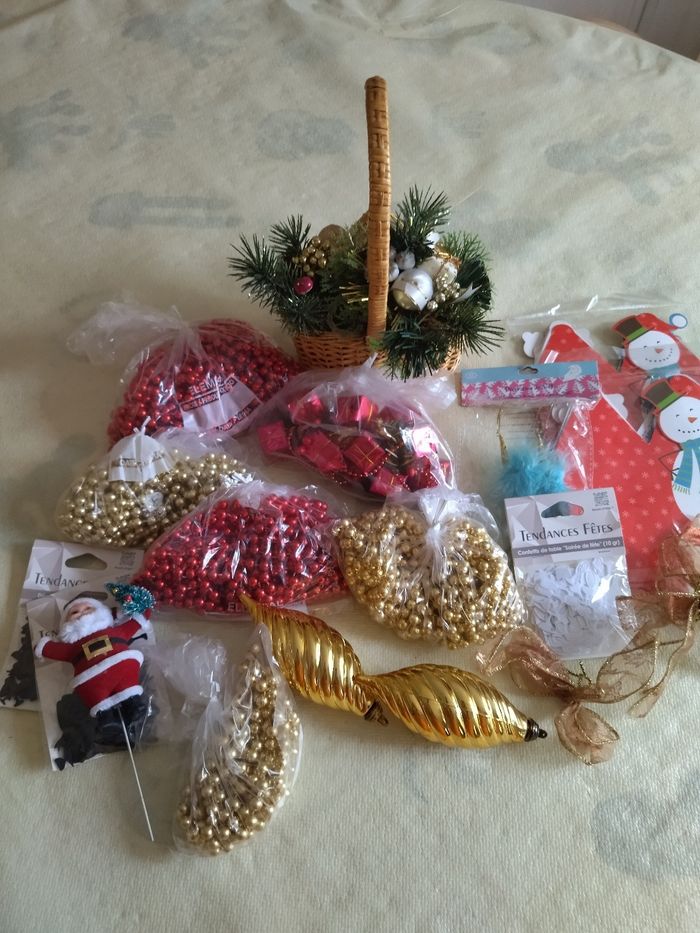 Petit lot de Noël. Tbe