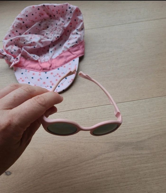 Casquette + lunettes - photo numéro 3