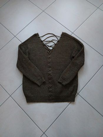 Pull kaki avec reflets dorés taille 2 Breal